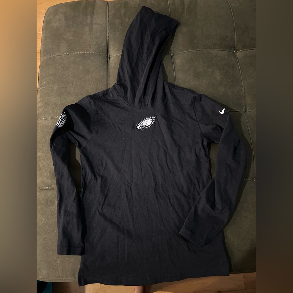 NFL Black Nike Dri-Fit long sleeved tshirt with Eagles Emblem. Youth Medium.